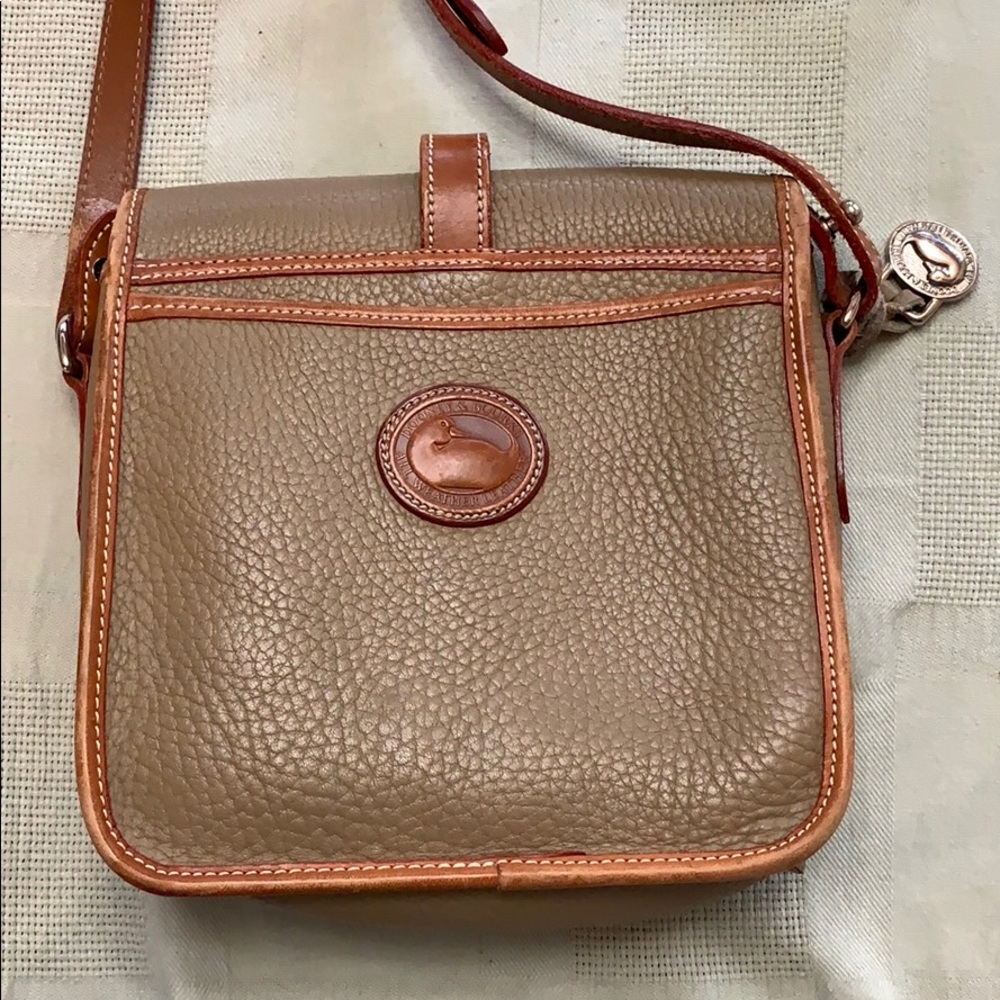 Dooney & Bourke Leather Tan & Brn Crossbody